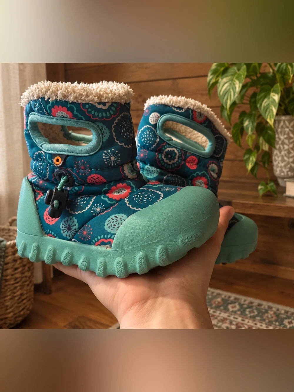 Bogs B-Moc Teal Floral Kids Winter Pull-On Boots size 6 (22)